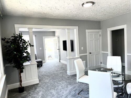 Beautiful Luxury 2 Bedroom