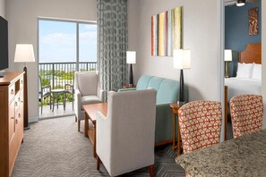 Smart TV - 2 Bedroom Condo, Sleeps 6, Kitchen, in Pompano Beach, Wyndham Palm Aire Resort!! (Pompano Beach)