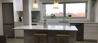 Pool with  oceanview, surrounded by nature, restaurants min to Viana do Castelo 