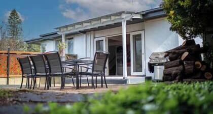 AURORA in Queenscliff