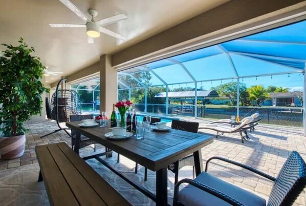 Outdoor dining