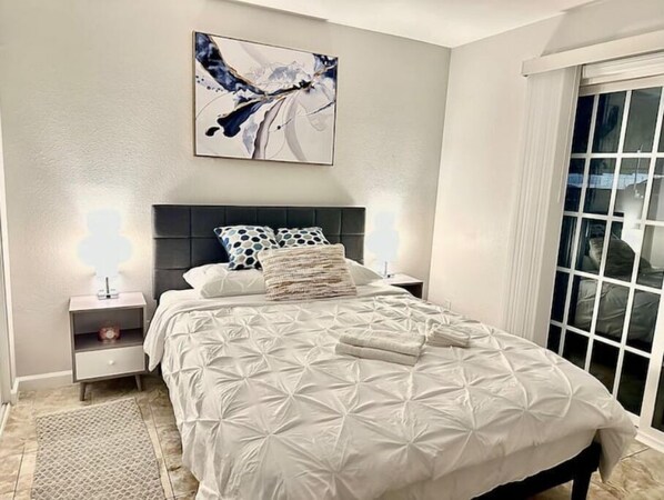 1 bedroom, in-room safe, iron/ironing board, bed sheets