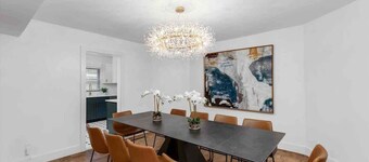5BR Detroit Mansion | Sleeps 16 | Driveway Parking