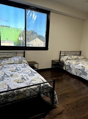 2 bedrooms