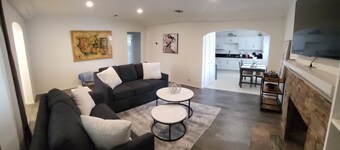 Gated Family Home in NOHO

