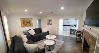 Gated Family Home in NOHO
