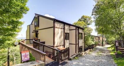 1 Mi to Ski: Condo w/ Fireplace in Beech Mountain!