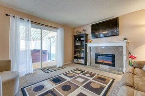 Interior - Spacious Aurora Retreat w/ Game Room + Hot Tub! (Aurora)
