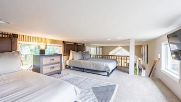 2 slaapkamers, een bureau, een strijkplank/strijkijzer, gratis wifi