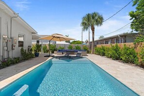 Nicht klassifiziertes Bild, 2 von 23, Schaltfläche