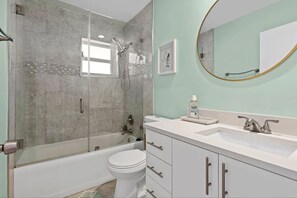 Hair dryer - Pet Friendly Pool Home - Close to Intracoastal (West Palm Beach)