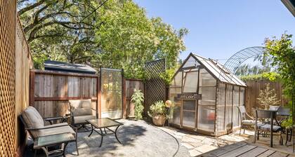 Downtown Sebastopol Studio