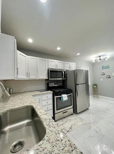 Gorgeous Luxurious Modern House near Hospitals+Uni