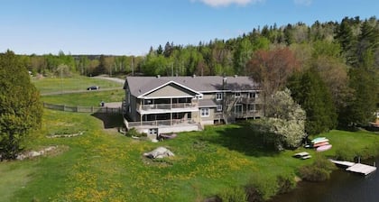 Equipped condo on St-Pierre Lake, Kamouraska RCM