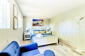 4 habitaciones, tabla de planchar con plancha, wifi y ropa de cama 