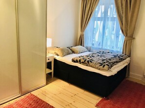1 bedroom, iron/ironing board, WiFi, bed sheets