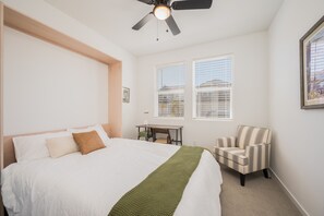 4 bedrooms, desk, iron/ironing board, WiFi