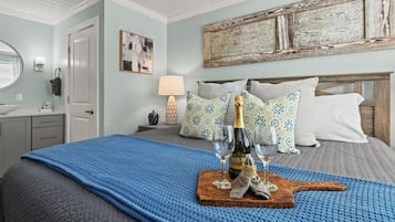 2 bedrooms, desk, iron/ironing board, travel cot