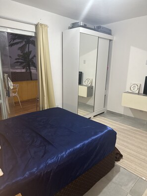 3 quartos, ferros/tábuas de passar roupa, Wi-Fi, roupa de cama