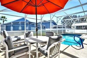Pool - Family Villa destination (Davenport)