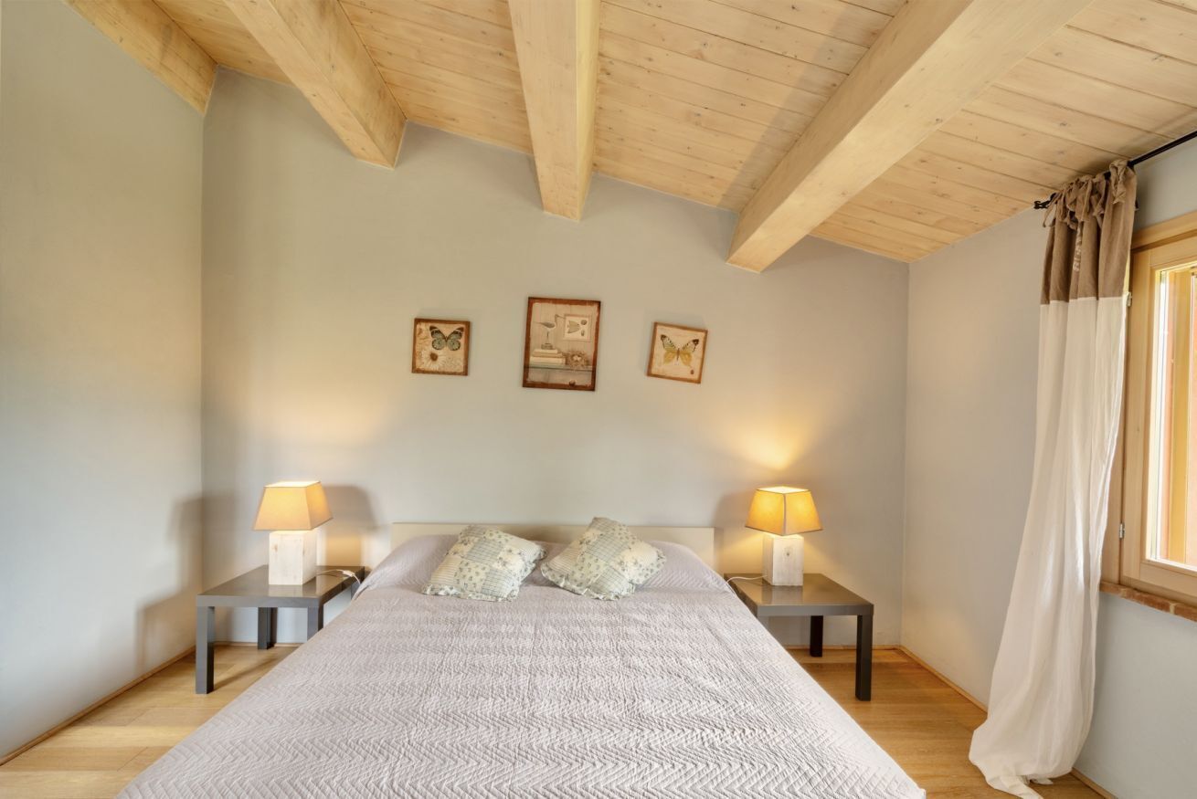 2 bedrooms, iron/ironing board, travel crib, WiFi