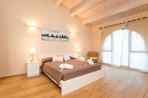 2 Schlafzimmer, Zimmersafe, Bügeleisen/Bügelbrett, Reisekinderbett