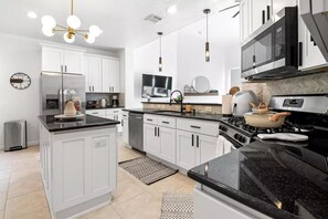 Fridge, microwave, oven, stovetop - Katy Oasis With Luxury Heated Pool & Game Room

 (Katy)