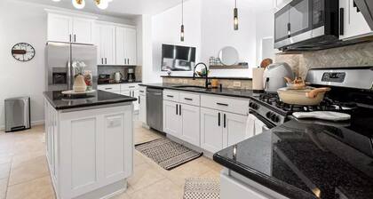 Katy Oasis With Luxury Heated Pool & Game Room