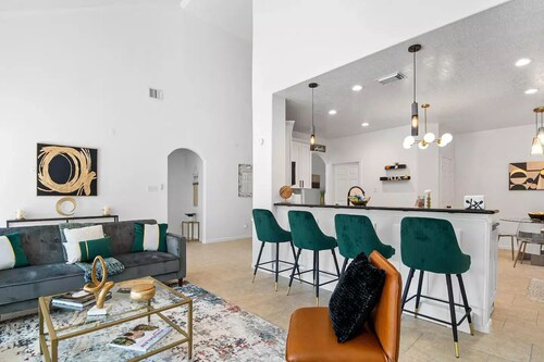 Katy Oasis With Luxury Heated Pool & Game Room

