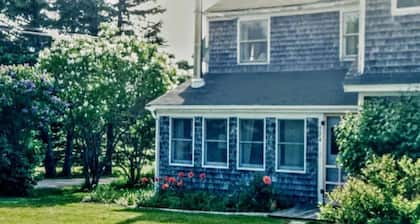 3BR 2Bath Home in Brooklin The Rockbound House 1HR to Acadia National Park