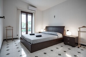 1 bedroom, iron/ironing board