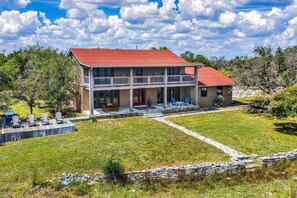 Exterior - *New| Stunning Views| Sleeps 10 (Fredericksburg)