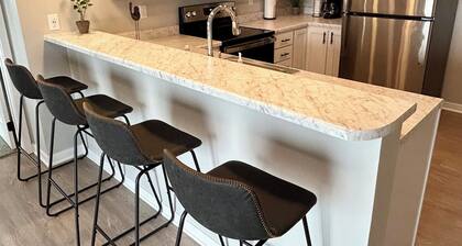 Cozy Apartment with Gym and Game Room