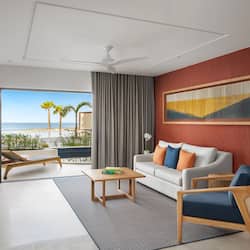 Preferred Club Premium Master Suite Swimout King | Wohnbereich
