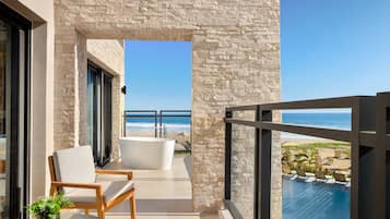 Preferred Club Premium Master Suite Ocean Front | Beach/ocean view