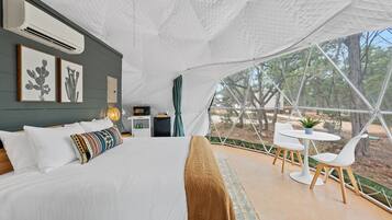 1 bedroom, travel crib, free WiFi, bed sheets