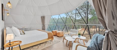 1 bedroom, travel cot, free WiFi, bed sheets