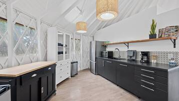 Fridge, microwave, coffee/tea maker, highchair