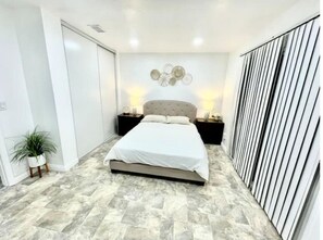 1 bedroom, iron/ironing board, WiFi