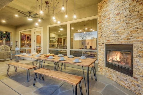 Golfers’ Stay & Family Play—Flex Check-In/Out; Pet Friendly; Super Game Room