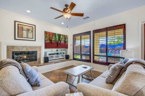 Smart-TV, peis, videospill og bordtennis