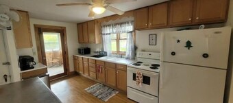 3BR House Plus Bonus 1BR Apt at The Rockbound House 1Hr to Acadia National Park