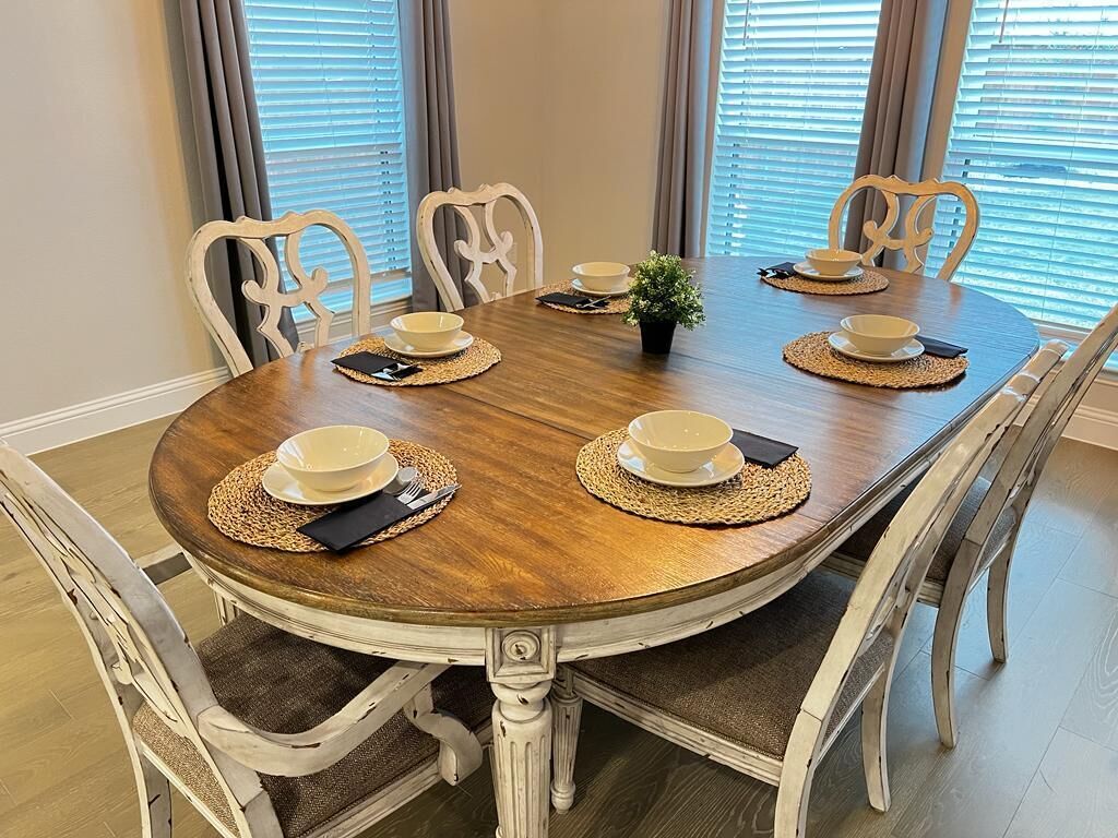Elegant, Clean, and Family Friendly Home-Celina TX