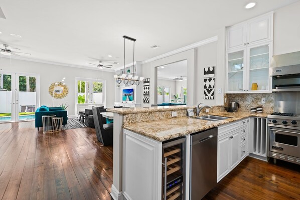 Fridge, microwave, oven, stovetop - Spacious 3BR Home w/ Heated Pool | Near Beach & Dining | Rooftop Deck (Fort Lauderdale)