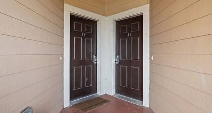 Afternoon Delight-Oceanfront Condo, Pet Friendly, Community Pools