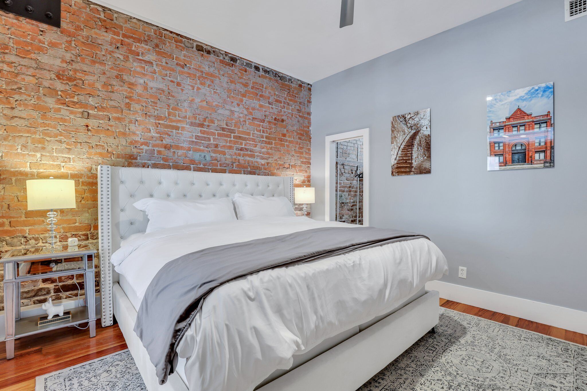 2 quartos, ferros/tábuas de passar roupa, Wi-Fi, roupa de cama