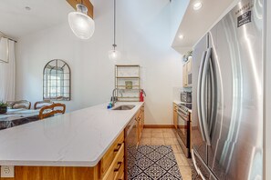 Fridge, microwave, oven, stovetop - Two-story, riverfront condo with balcony & fireplace - close to everything (Silverthorne)