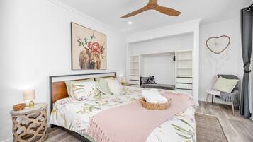 1 habitación, tabla de planchar con plancha, wifi gratis y ropa de cama