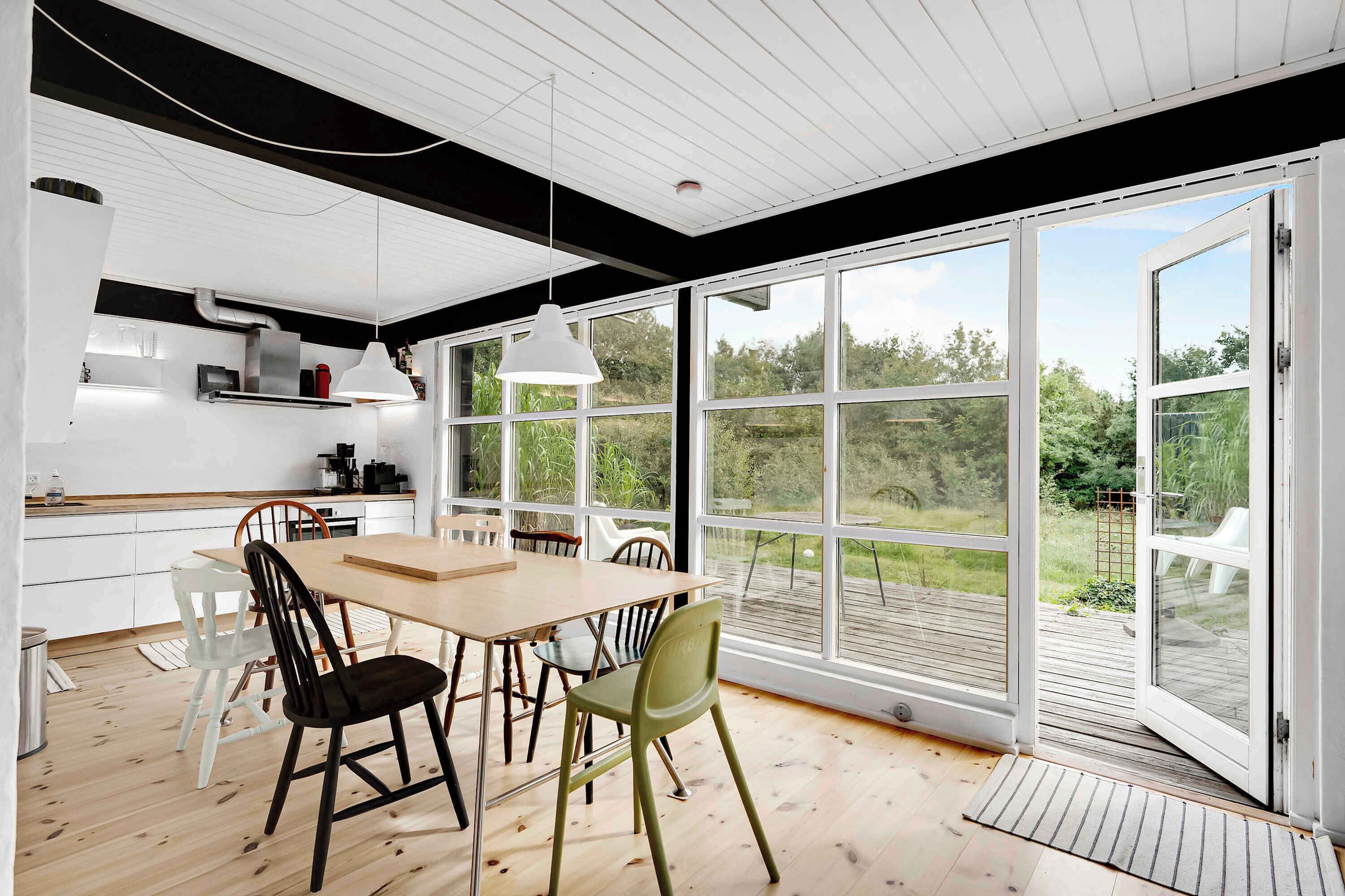 Réfrigérateur, four, lave-vaisselle, grille-pain