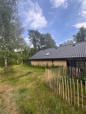 Property grounds - Lovely summer villa in natural surroundings (Rødby)